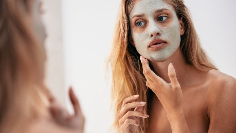 Cambio di stagione e pelle secca: skincare autunnale