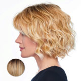 Hairdo Sweetly Waved Helles Blond - mittel geschnittene Perücke